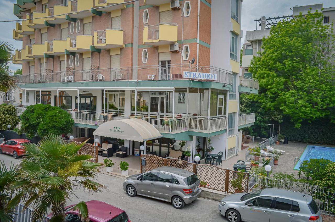 Hotel Stradiot Rimini Exterior photo