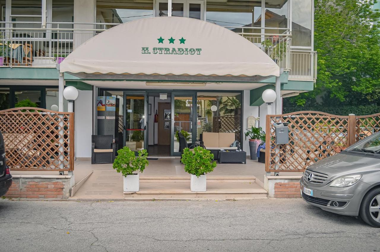 Hotel Stradiot Rimini Exterior photo