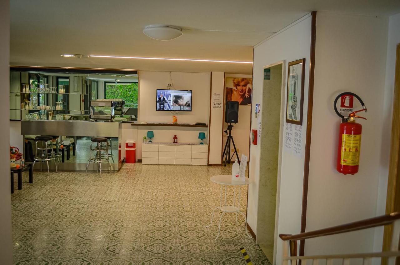 Hotel Stradiot Rimini Exterior photo