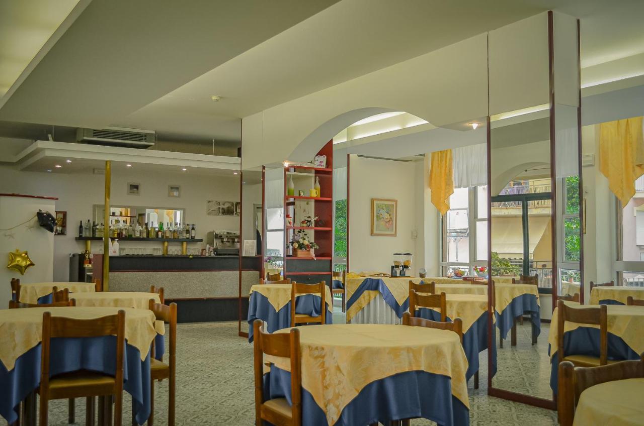 Hotel Stradiot Rimini Exterior photo