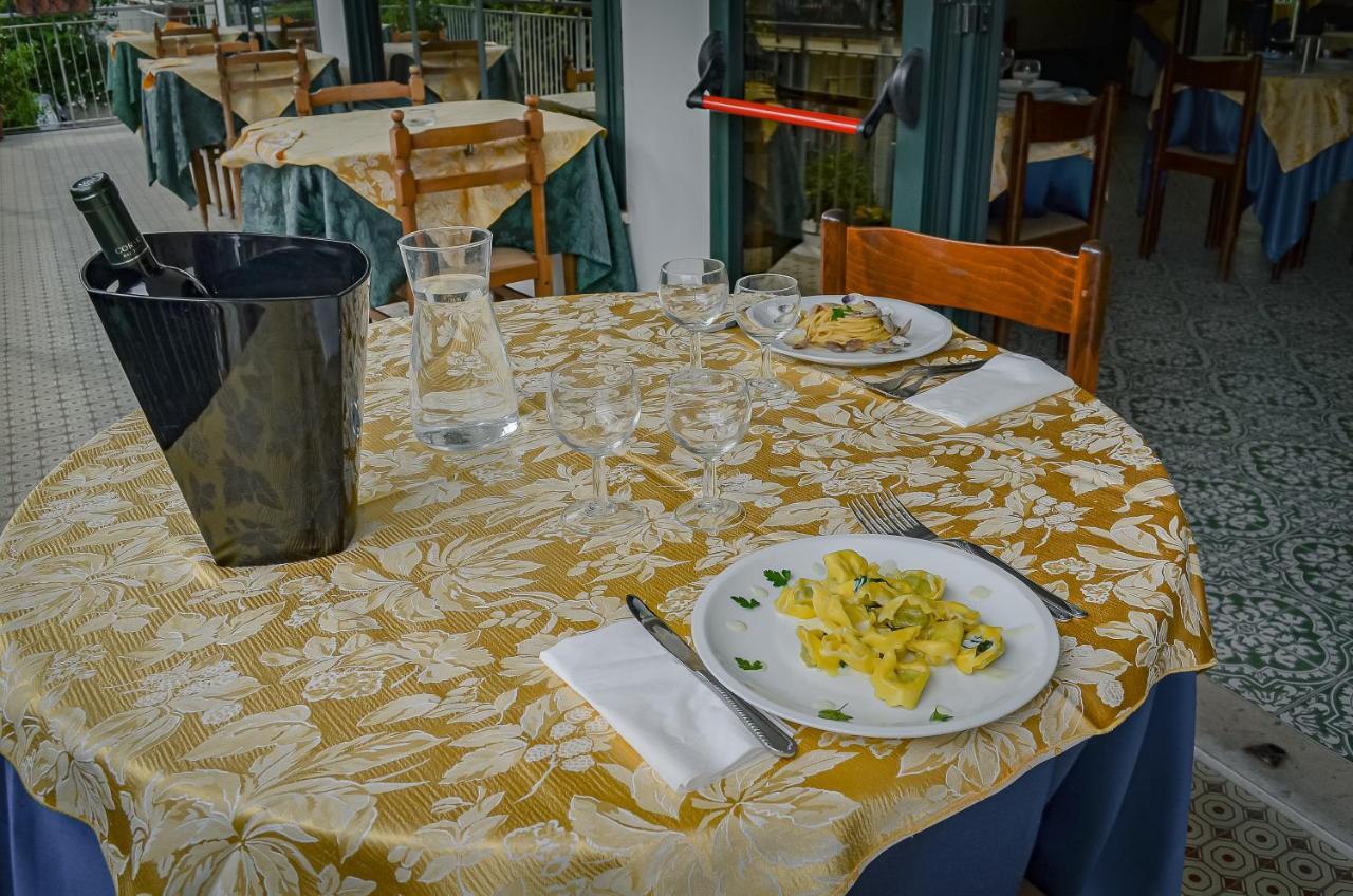 Hotel Stradiot Rimini Exterior photo